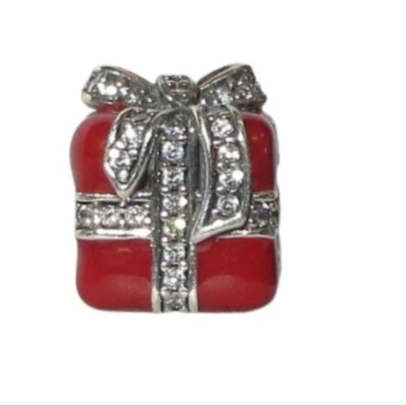 New Authentic Pandora Red Enamel Christmas Present Gift Charm - Picture 2 of 3